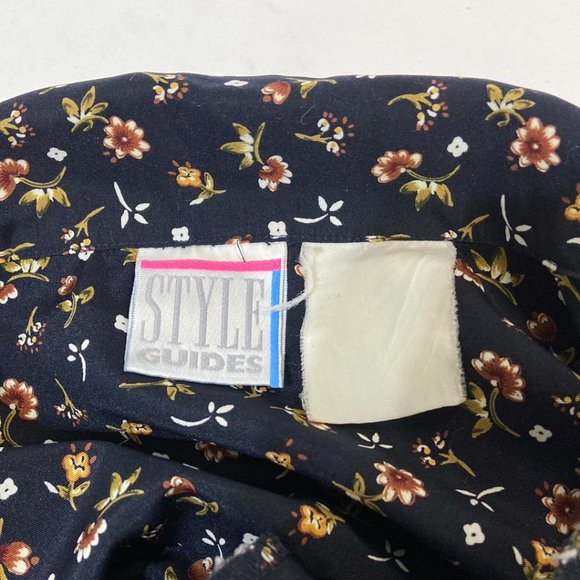 Styles Guides Women's Floral Button Up Shirt - XL - Picture 2 of 4